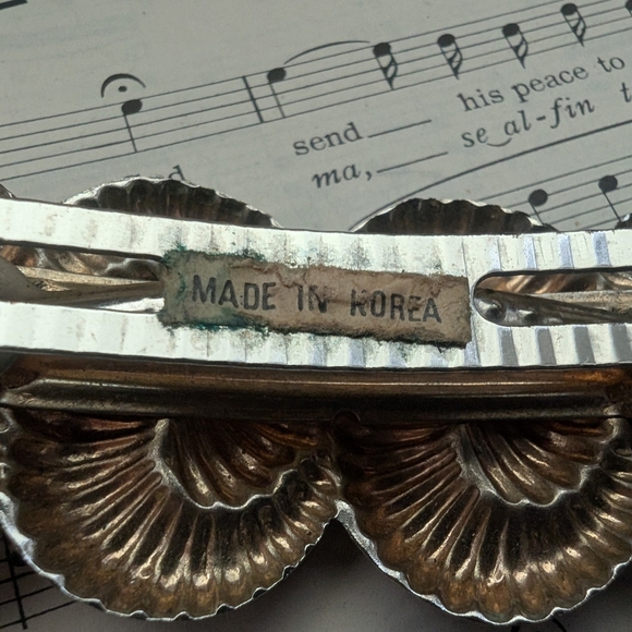 Elegant Silver Hair Clip - Picture 5 of 9